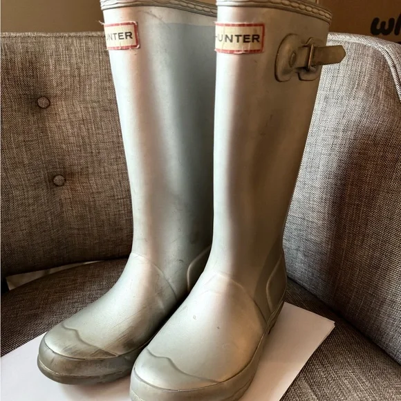 Hunter Unisex Metallic Silver Boots - Picture 1 of 9